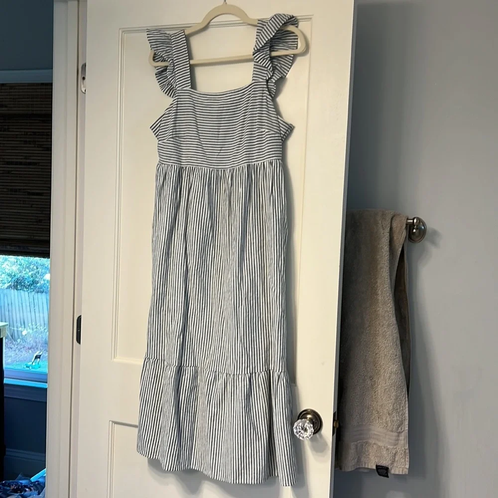 Universal Thread sundress - Picture 3 of 4